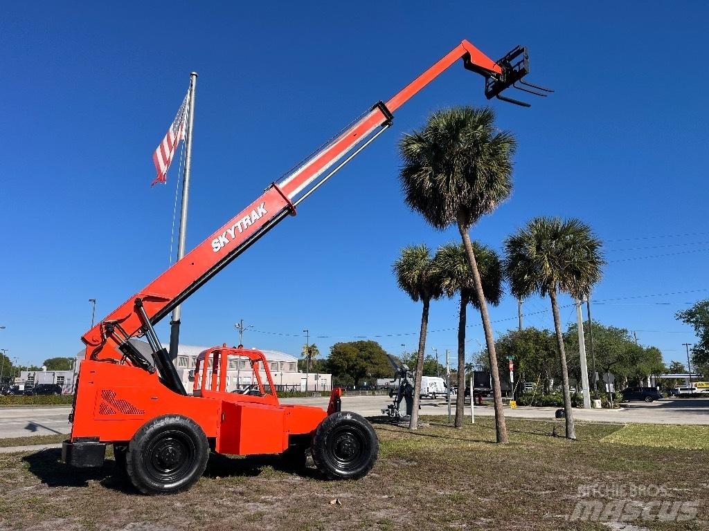 SkyTrak 8042 Ładowarki teleskopowe