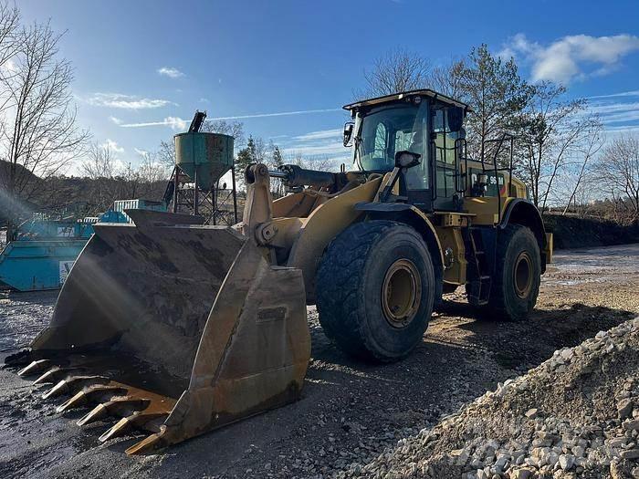 CAT 966M Ładowarki kołowe