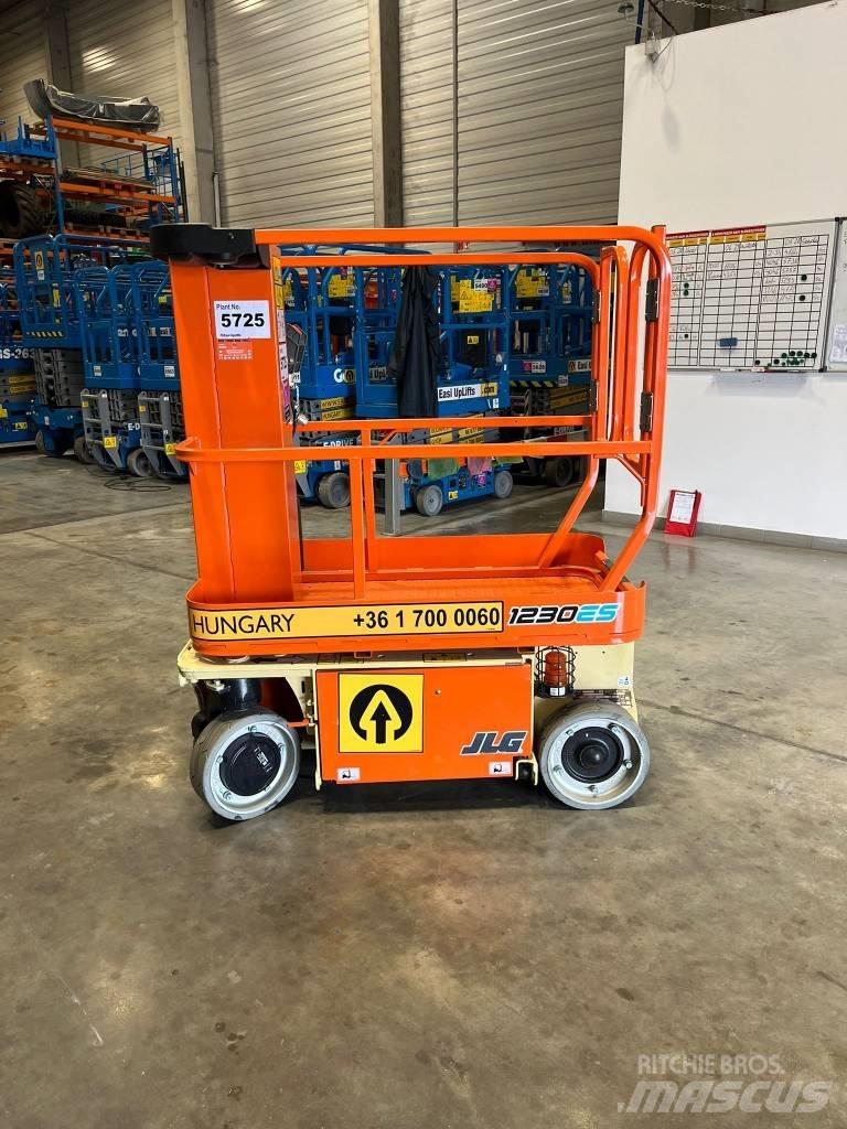 JLG 1230 ES Podnośniki masztowe