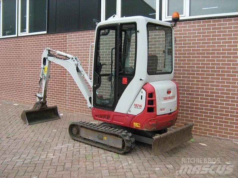 Takeuchi TB216 Minikoparki