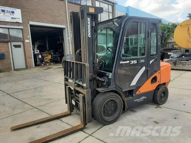 Doosan D 35 C-7 Wózki Diesla