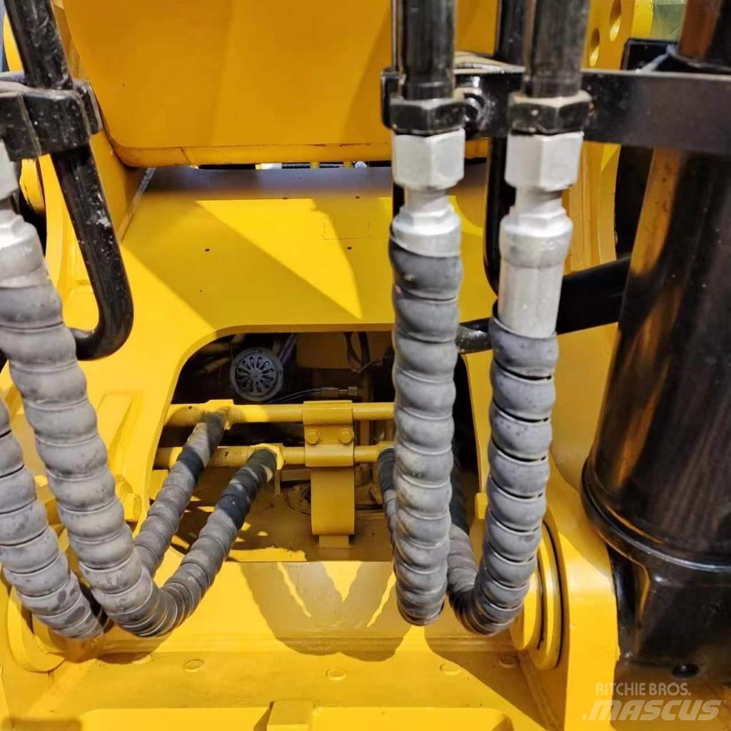 CAT 329 D Koparki gąsienicowe