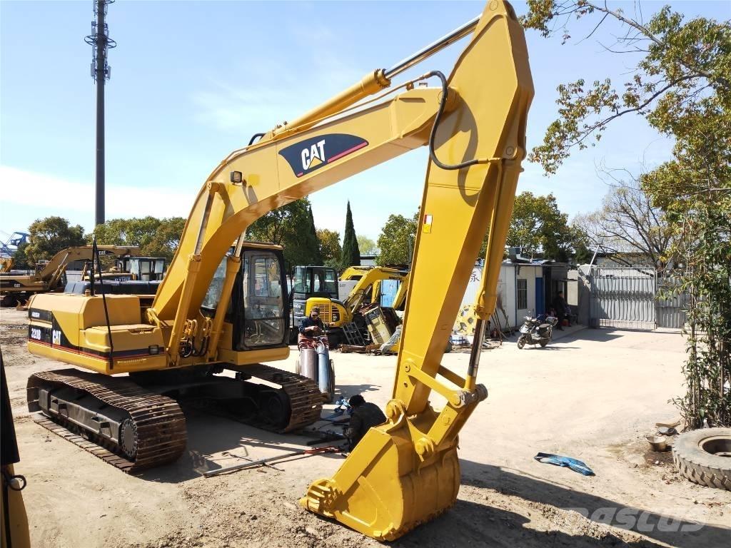 CAT 320B Koparki gąsienicowe