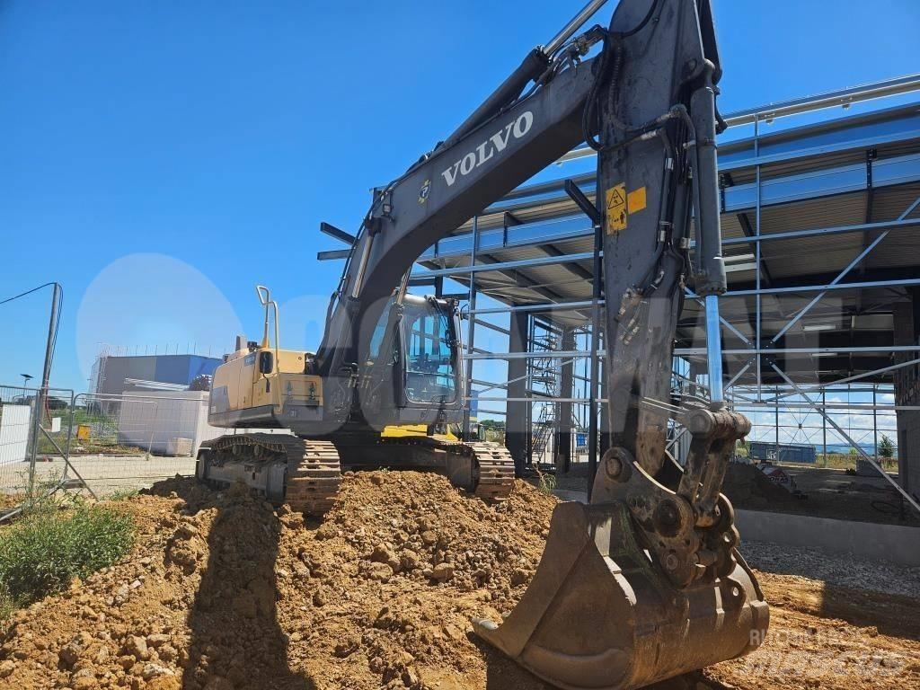 Volvo EC 220 DL Koparki gąsienicowe
