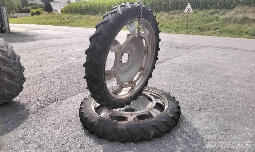Michelin 8.3R44 Opony, koła i felgi