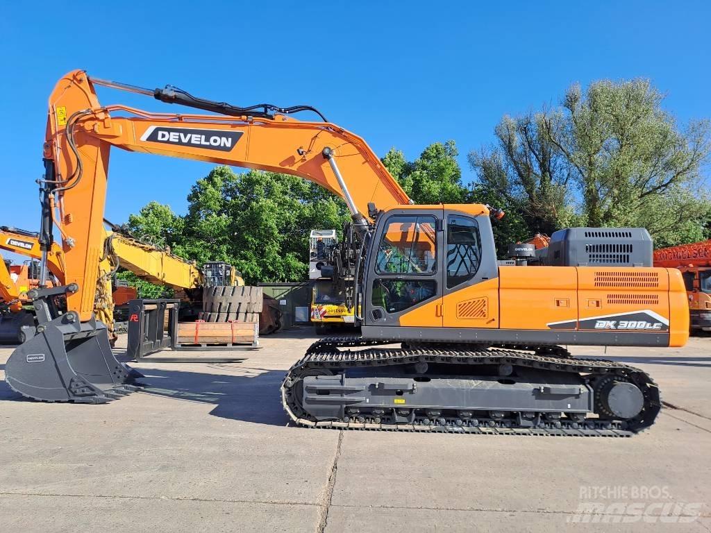 Develon DX300LC-7M Koparki gąsienicowe