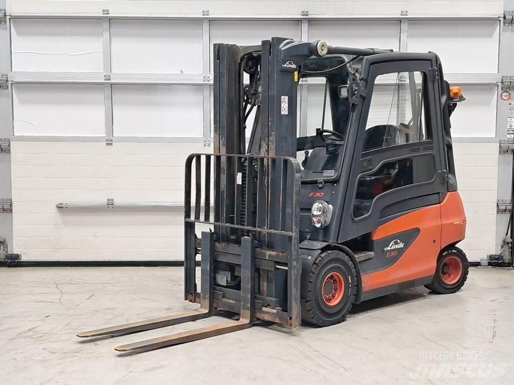 Linde E30-01 Wózki elektryczne