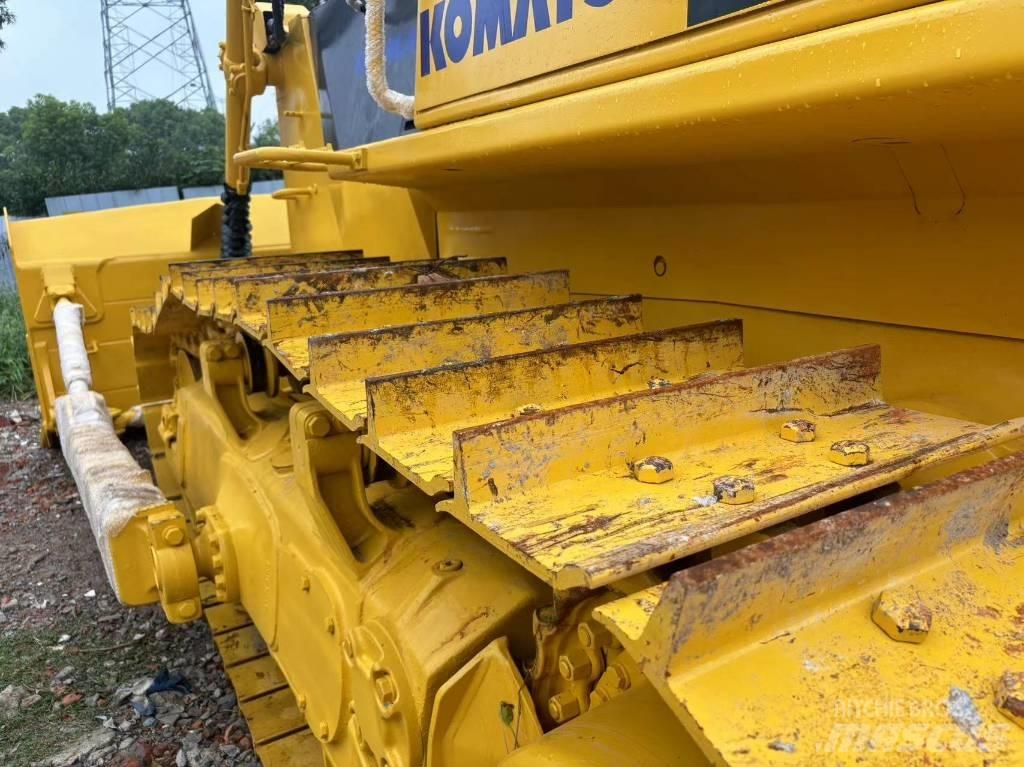 Komatsu D 85 E-12 Spycharki gąsienicowe