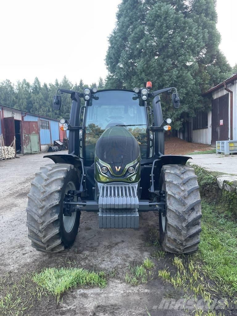 Valtra G 135 Ciągniki rolnicze