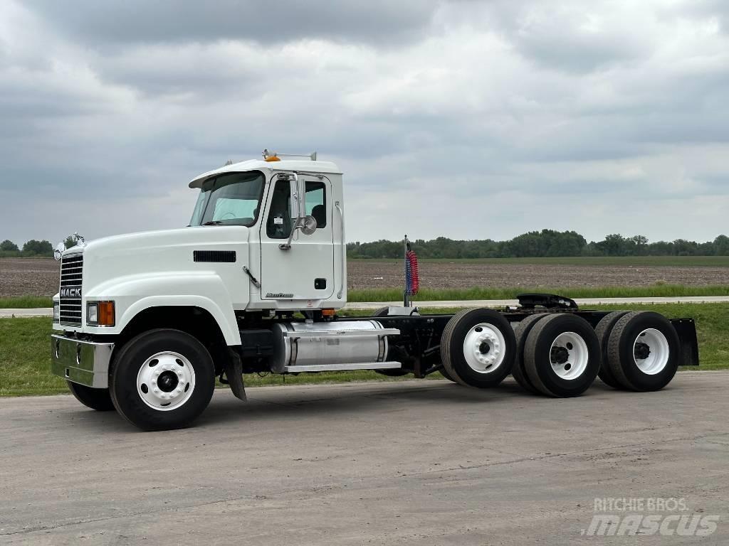 Mack CHN 613 Ciągniki siodłowe