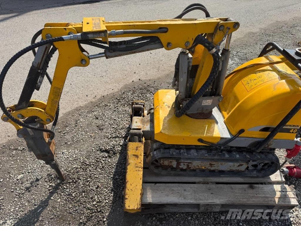 Brokk 40 Koparki wyburzeniowe