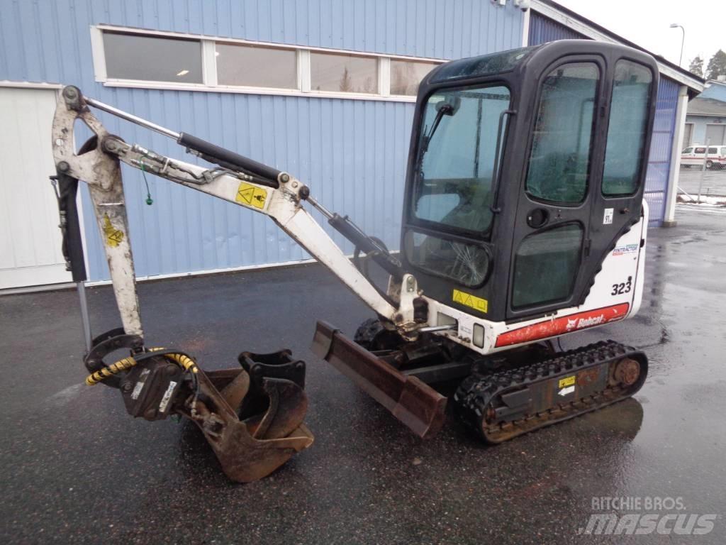 Bobcat 323 Minikoparki