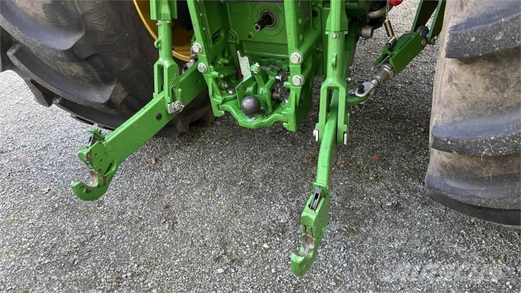 John Deere 6R215 Ciągniki rolnicze