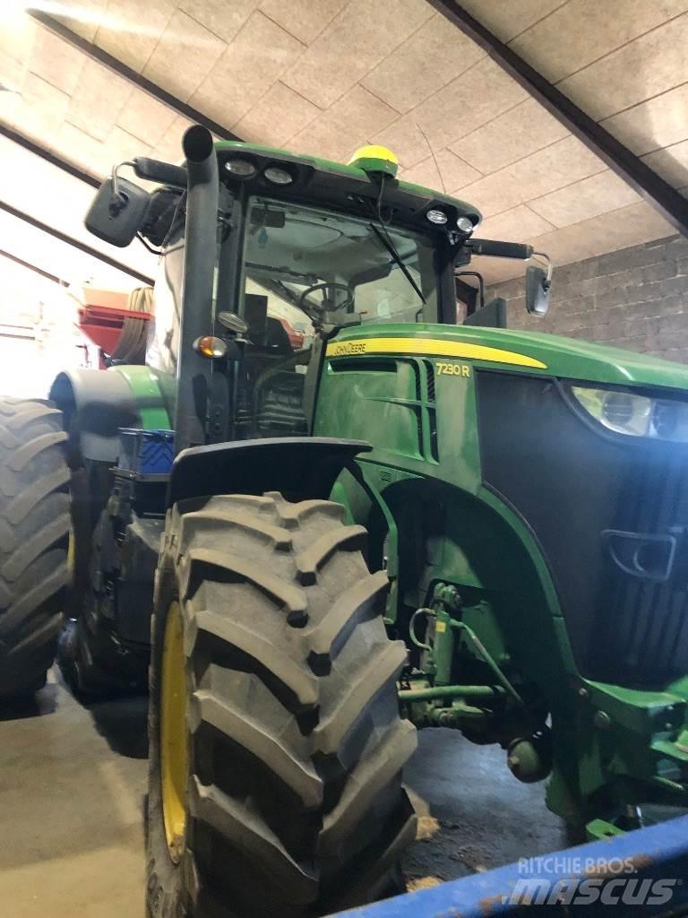 John Deere 7230 R Ciągniki rolnicze