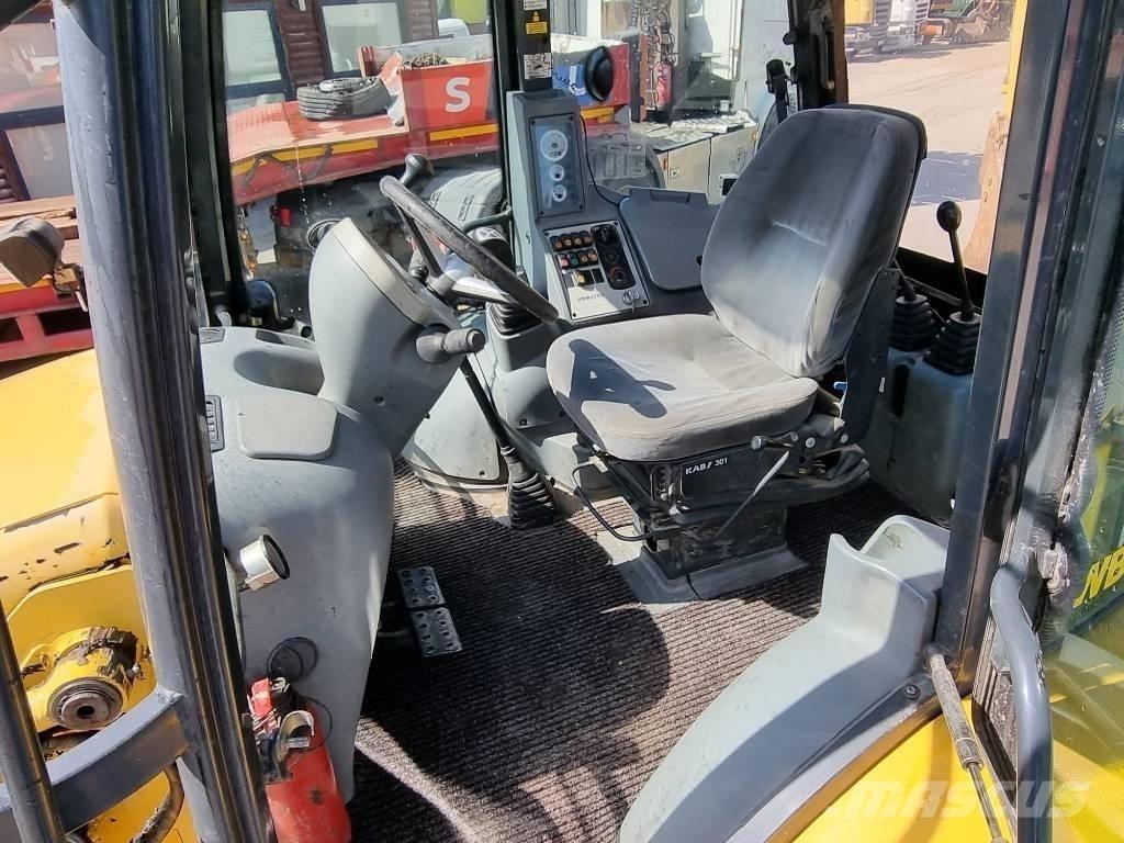 Komatsu WB 93 S-5EO Koparko-ładowarki