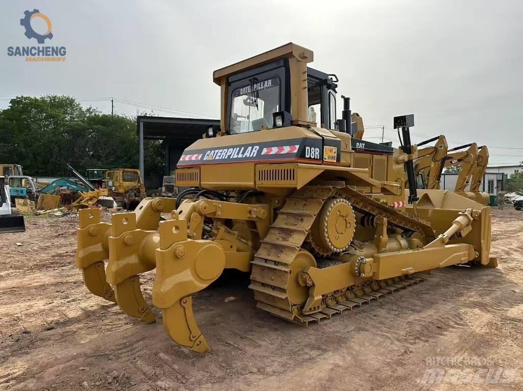 CAT D 8 R Spycharki gąsienicowe