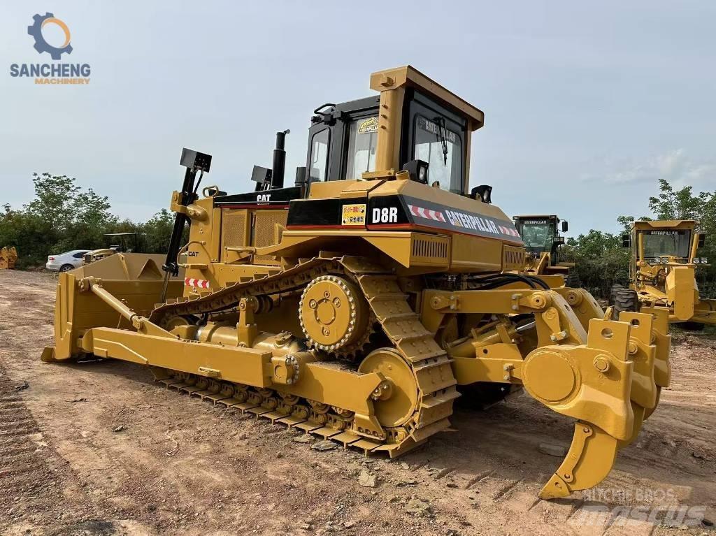 CAT D 8 R Spycharki gąsienicowe