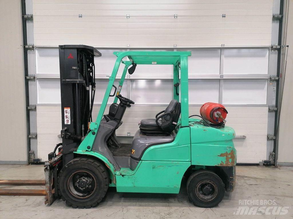 Mitsubishi FG35NT Wózki LPG