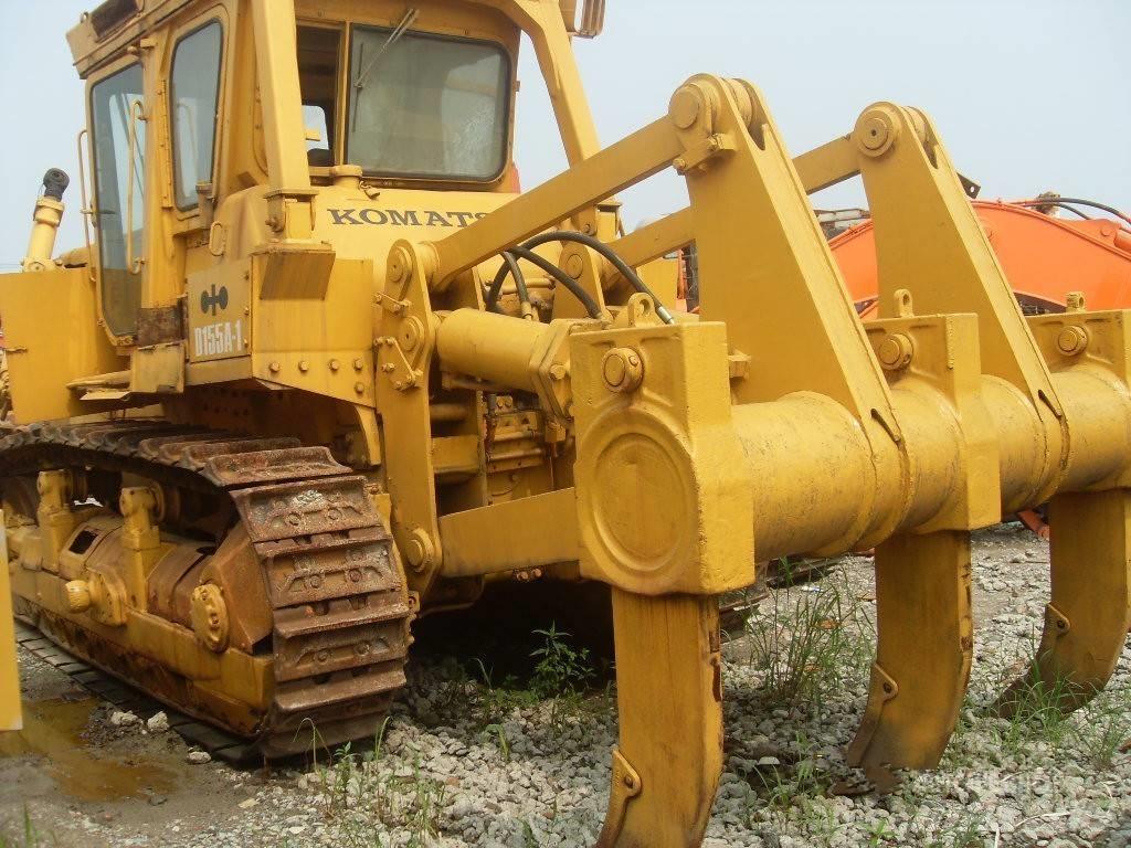 Komatsu d155a-1 Spycharki gąsienicowe