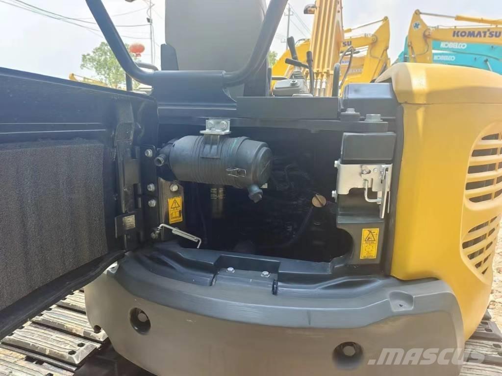 Komatsu PC35 Minikoparki