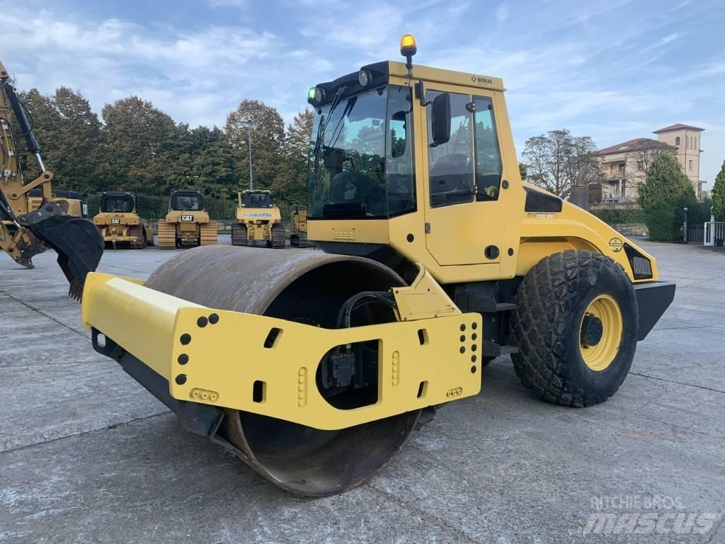 Bomag BW 213 D H-4 Walce jednobębnowe