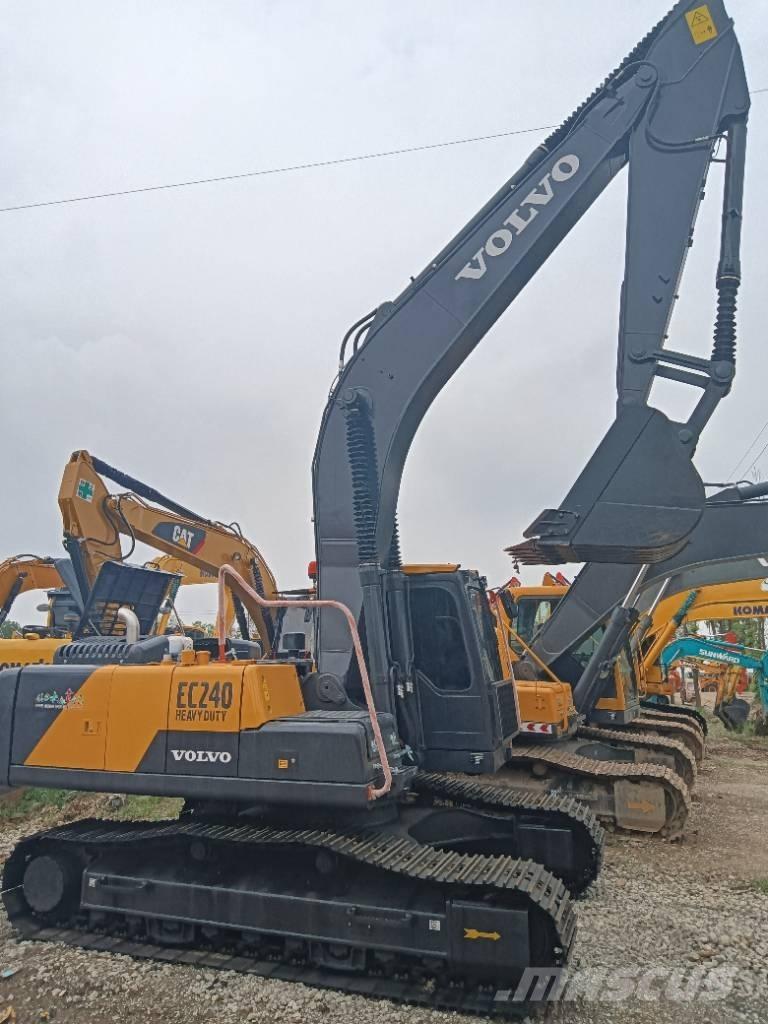 Volvo EC 240 Koparki gąsienicowe