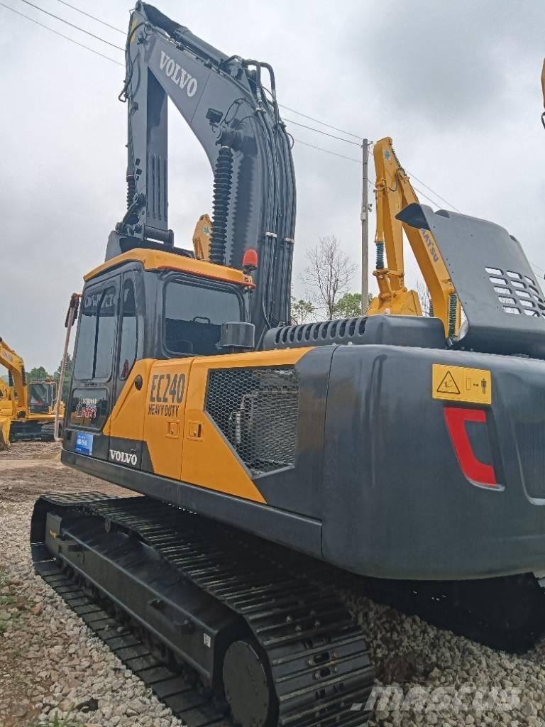Volvo EC 240 Koparki gąsienicowe
