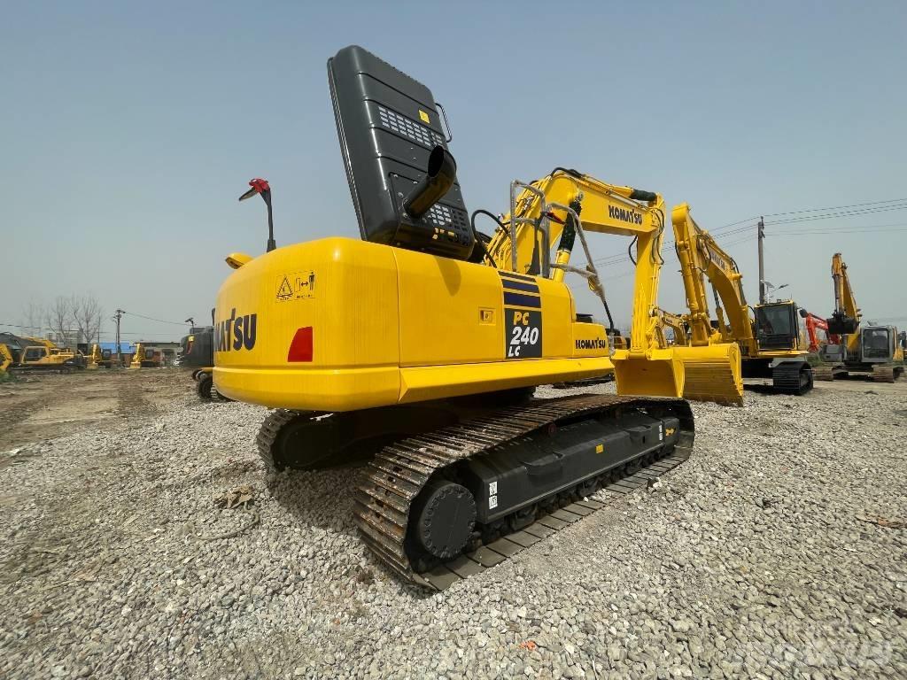 Komatsu PC 240 Koparki gąsienicowe