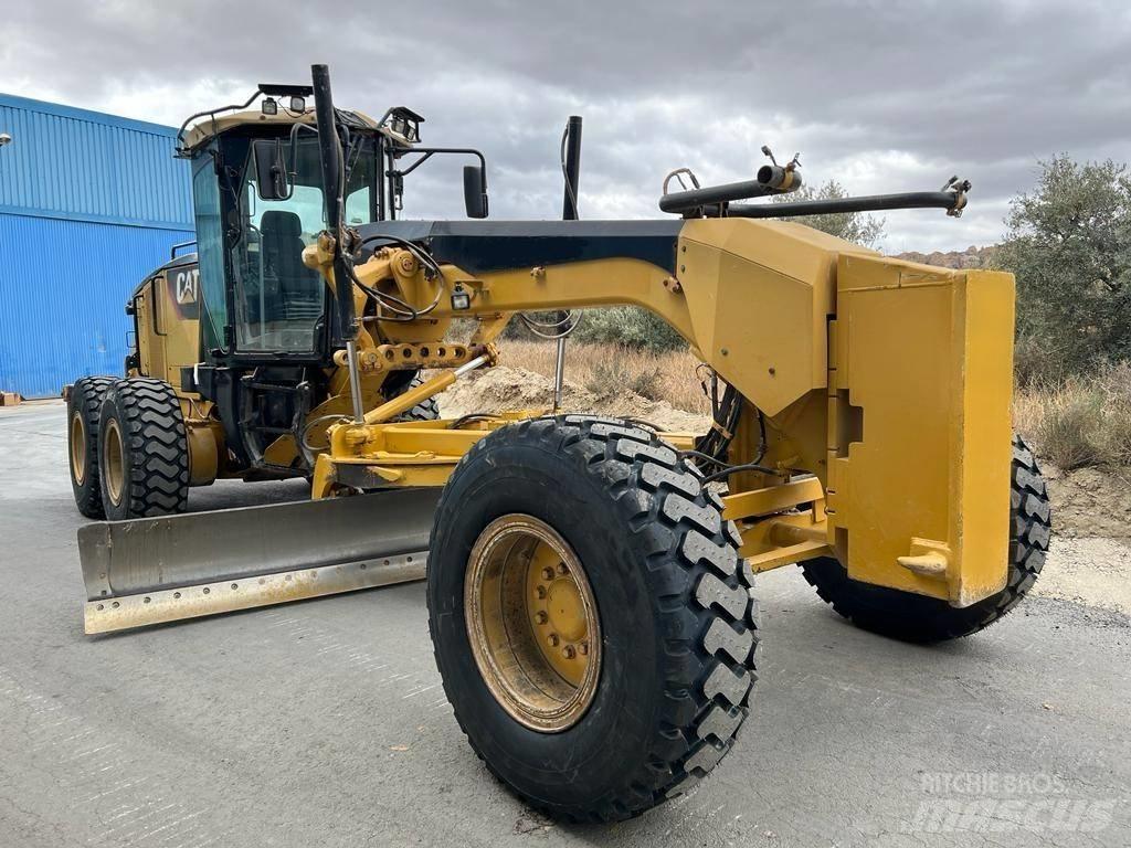 CAT 140 M Równiarki