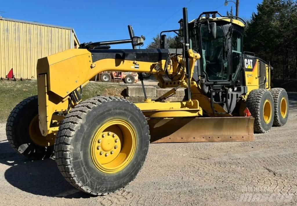 CAT 140M Równiarki
