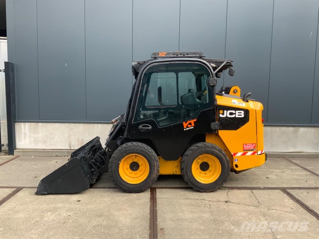 JCB 155 Ładowarki burtowe