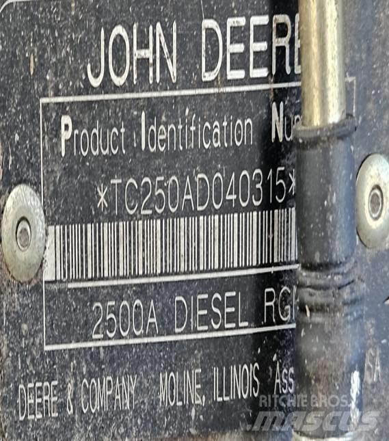 John Deere 2500 A Kosiarki do muraw