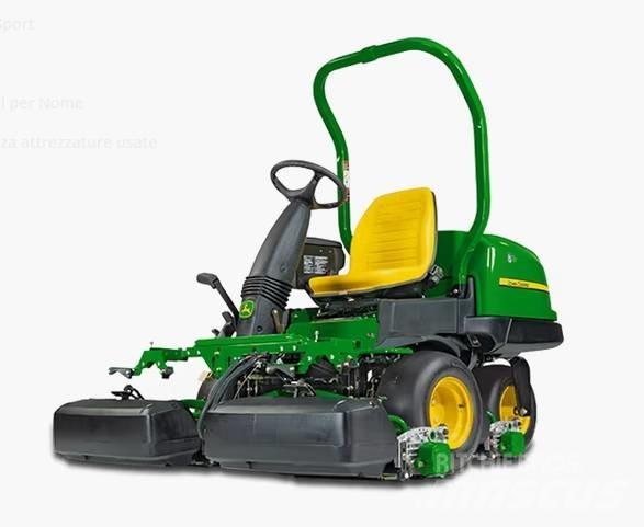 John Deere 2500 A Kosiarki do muraw