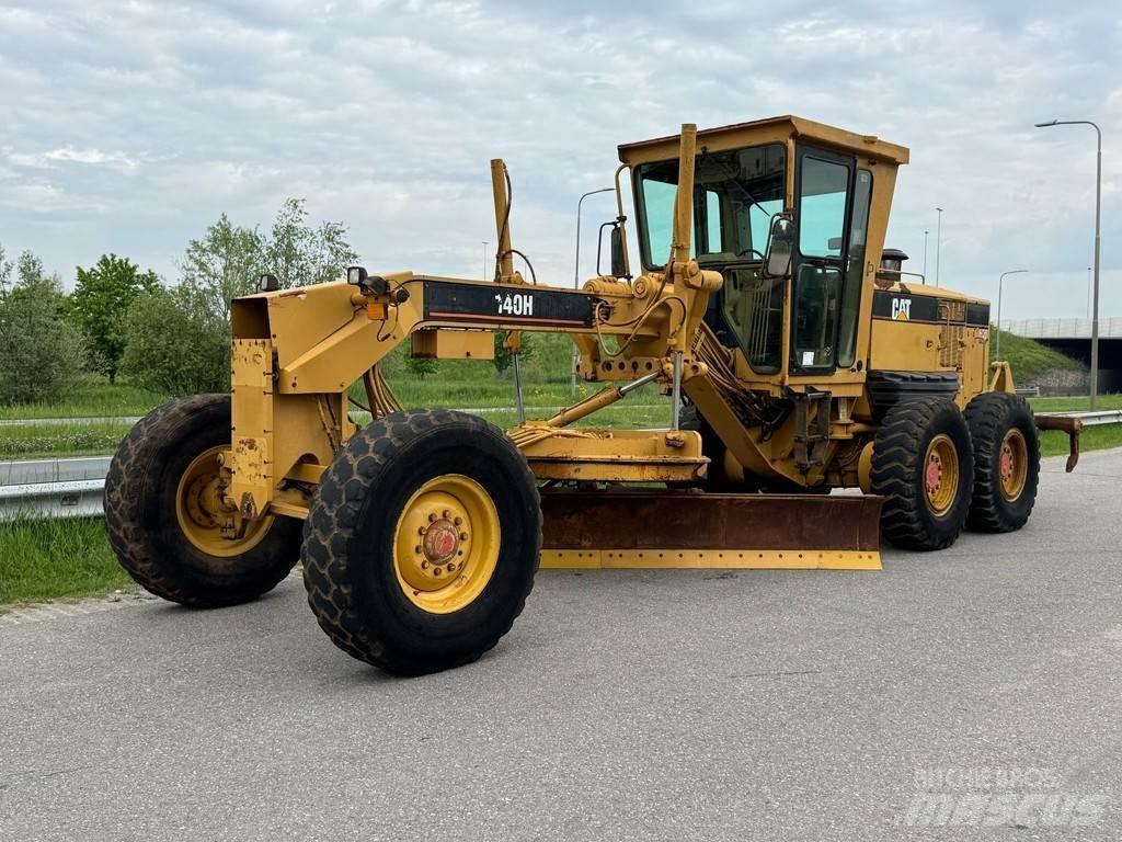 CAT 140H Równiarki