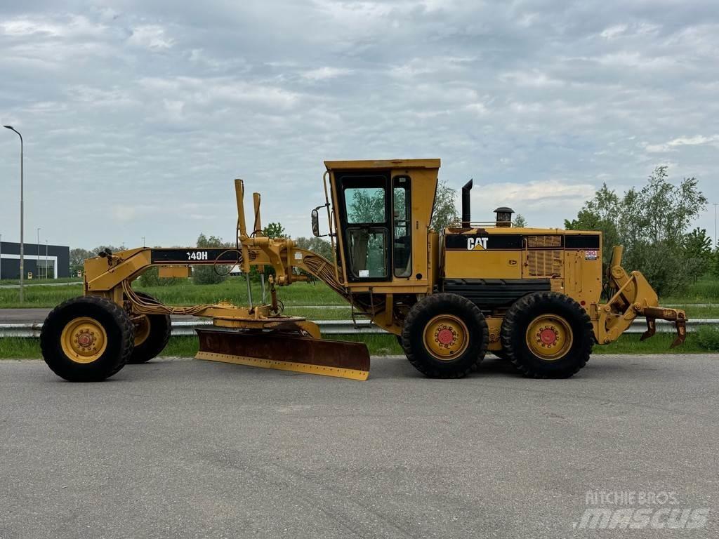 CAT 140H Równiarki