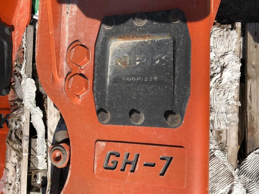 NPK GH 7 Młoty hydrauliczne