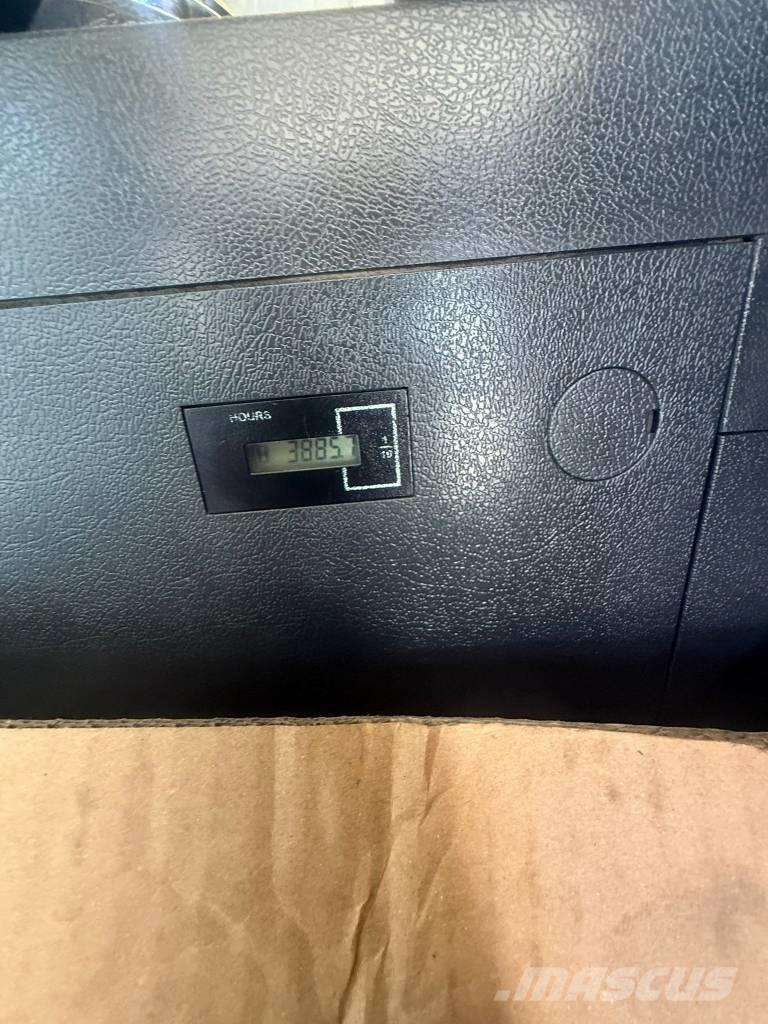 Hyundai HX 160 AL Koparki gąsienicowe