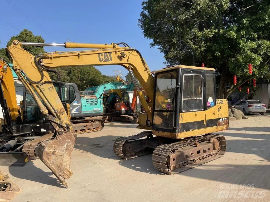 CAT E 70 B Koparki gąsienicowe