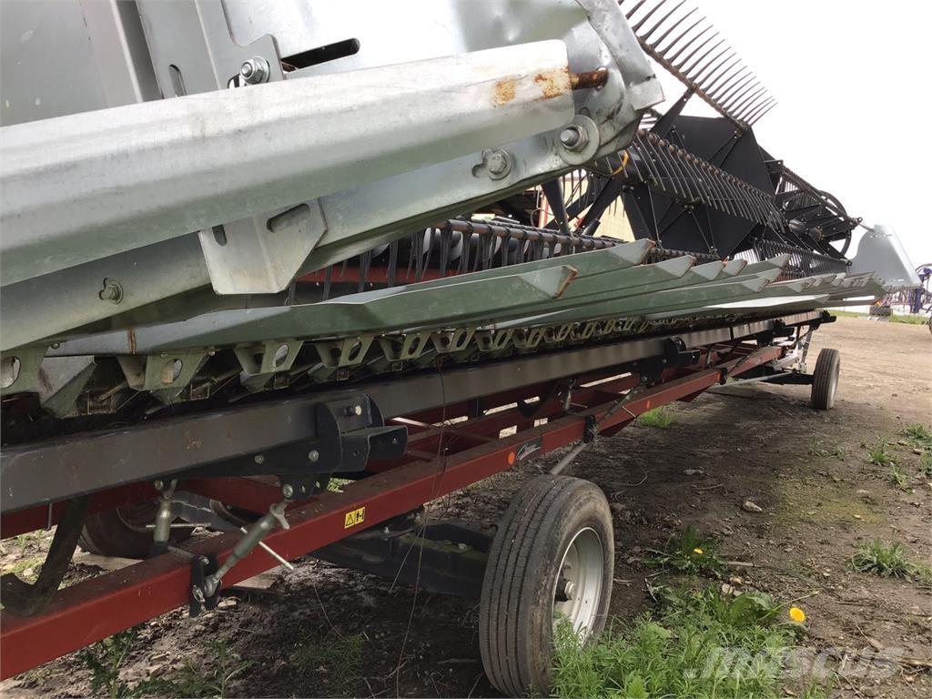 Case IH 3100 Głowice ścinkowe