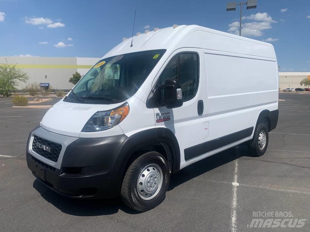 RAM PROMASTER 1500 Busy / Vany