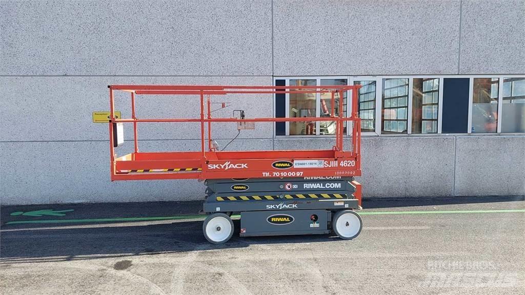 SkyJack SJIII4620 Podnośniki nożycowe