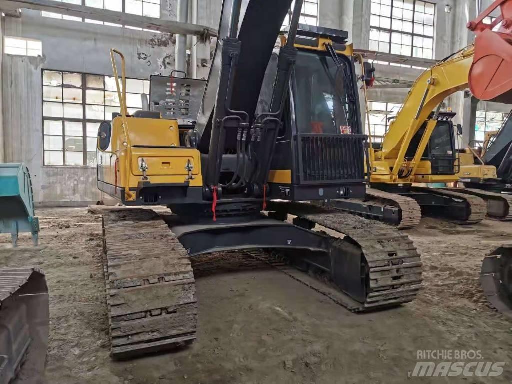 Volvo EC200D Koparki gąsienicowe