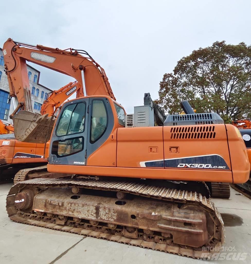 Doosan DX 300 LC Koparki gąsienicowe