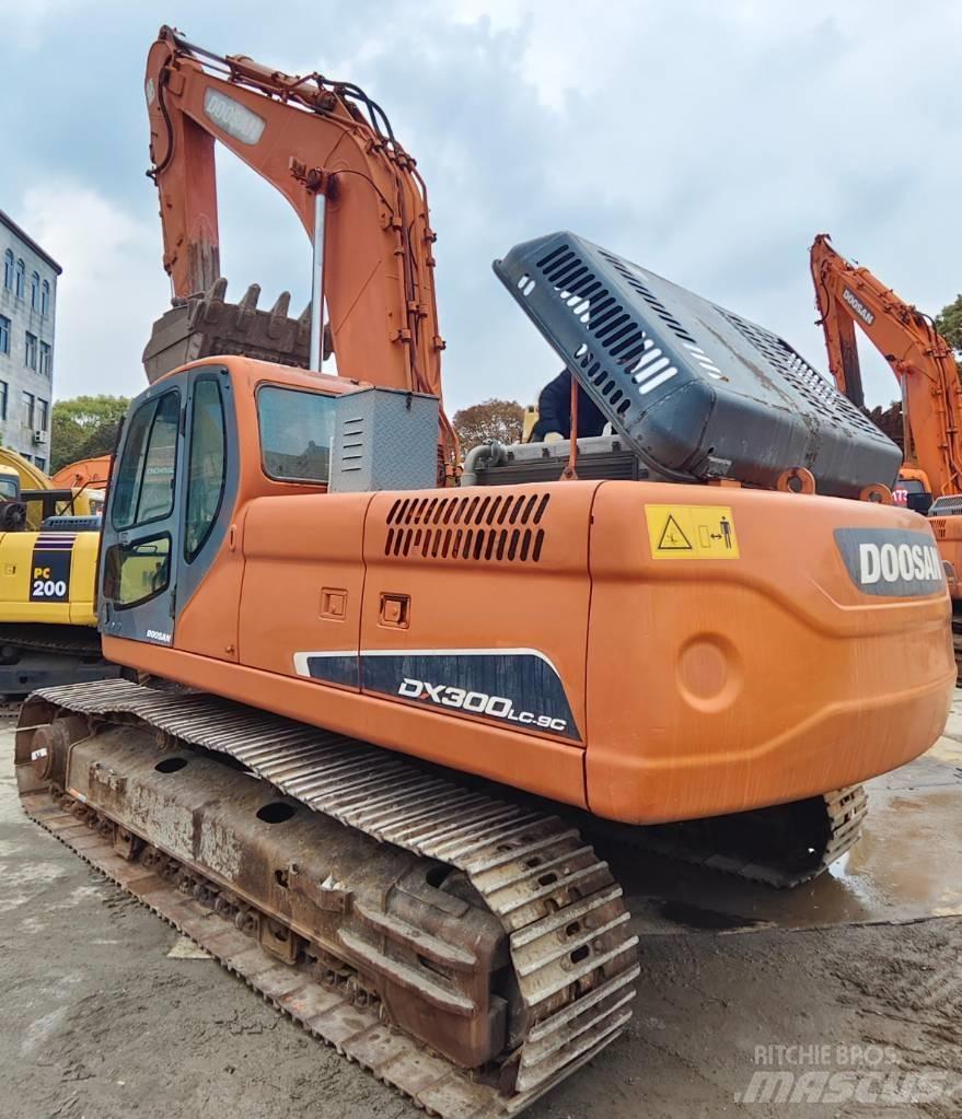 Doosan DX 300 LC Koparki gąsienicowe