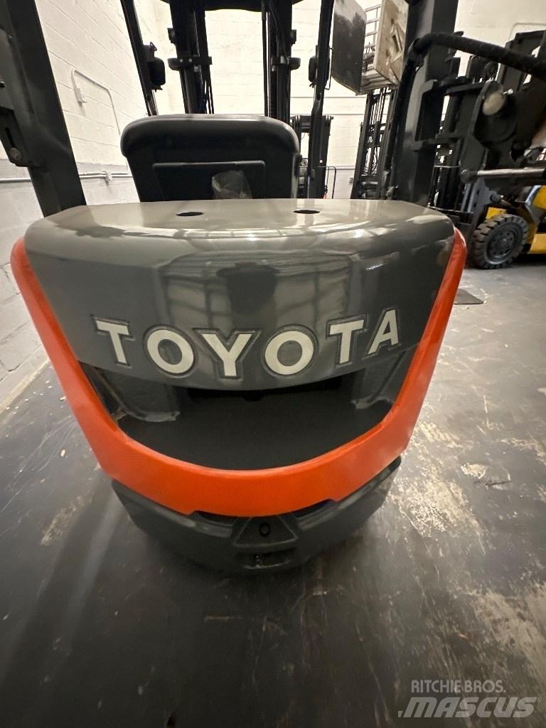 Toyota 8 FG CU 25 Wózki widłowe inne