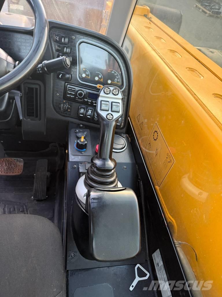 JCB 526-56 Agri Teleskopowe ładowarki kołowe