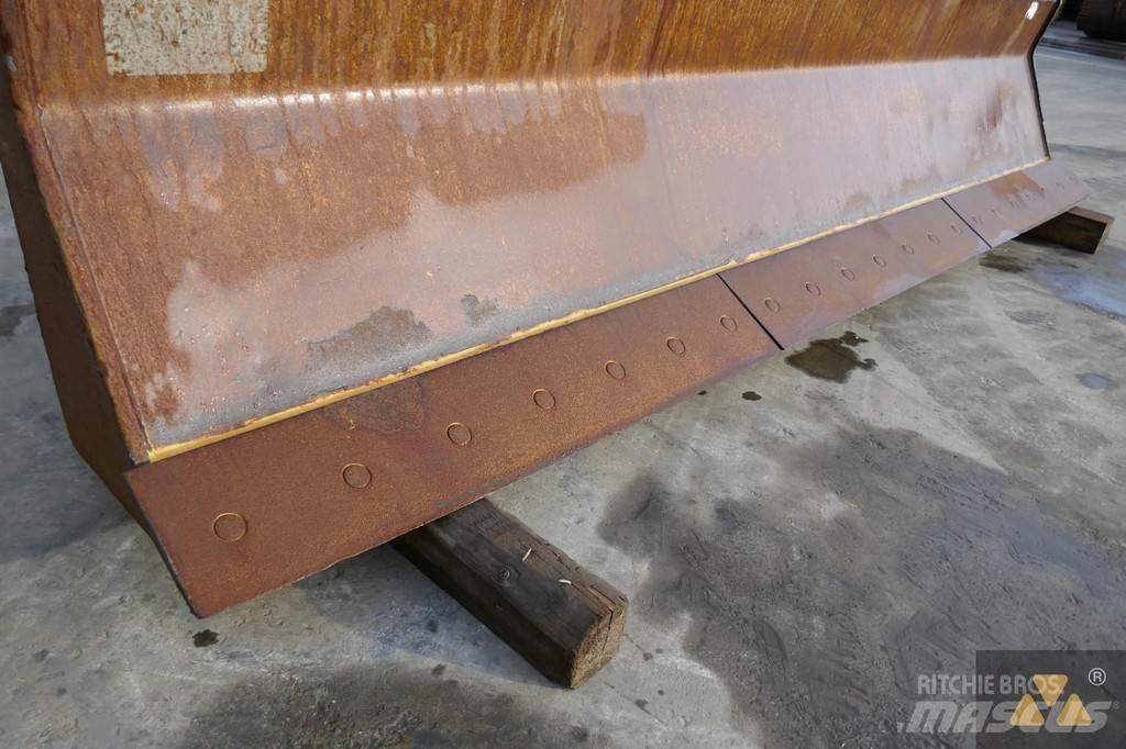 CAT Skidder blade Lemiesze