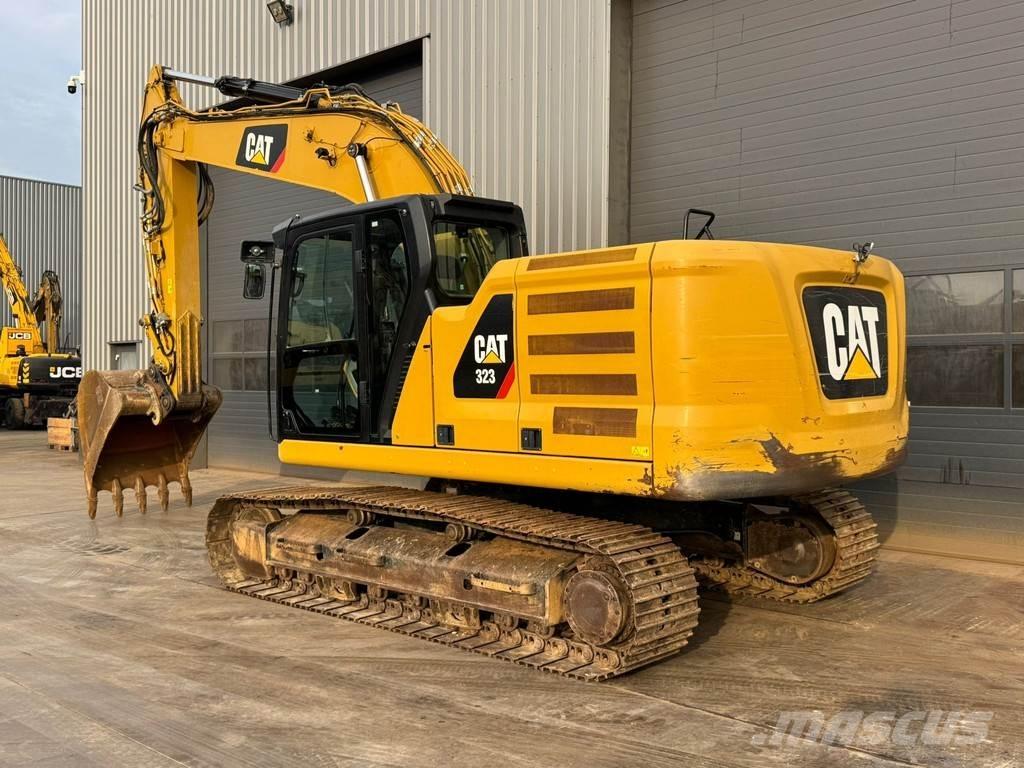 CAT 323 07A Koparki gąsienicowe