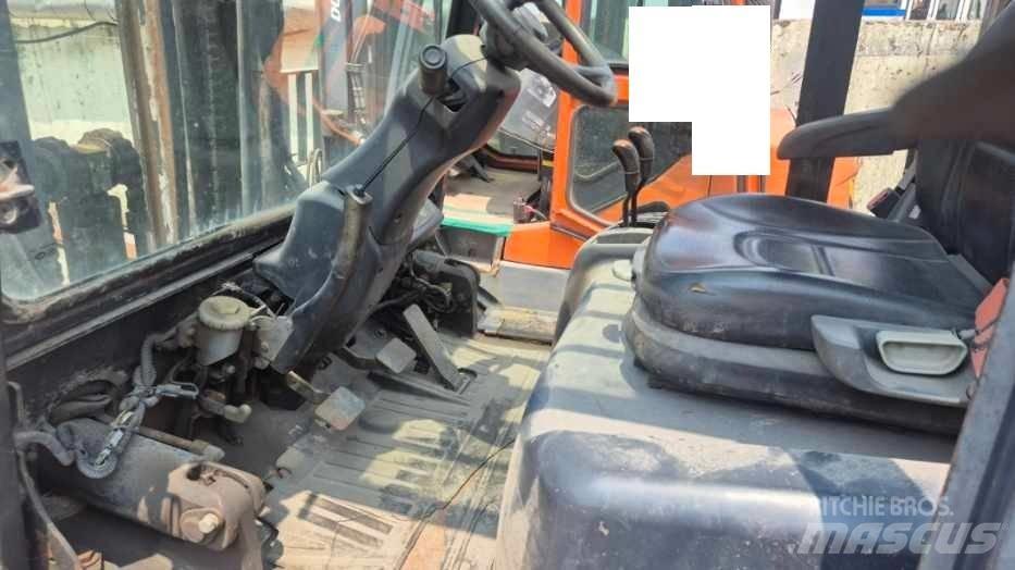 Doosan D 35 C-5 Wózki elektryczne