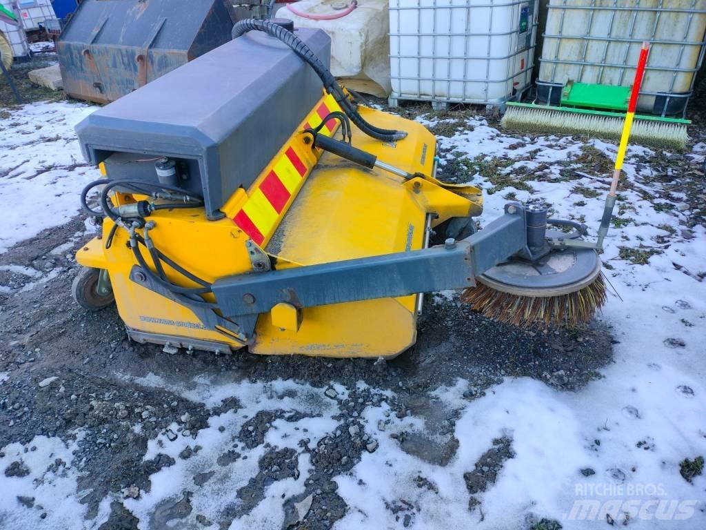 Vama EHK/A2000 Zamiatarki - Zgarniarki - Odśnieżarki